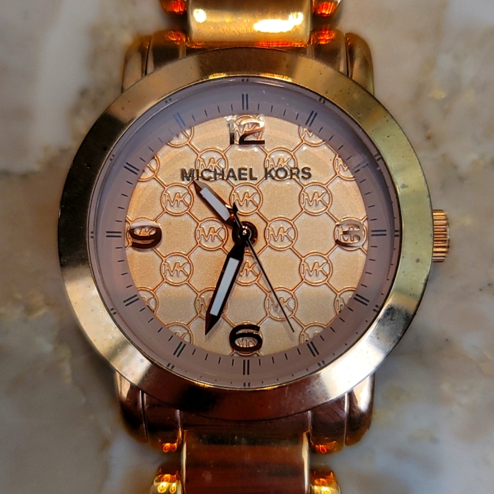 Rose gold Micheal kors watch
